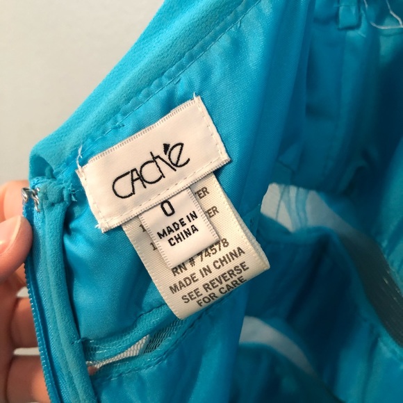 Caché prom dress - Picture 4 of 7